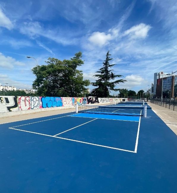une piste de padel