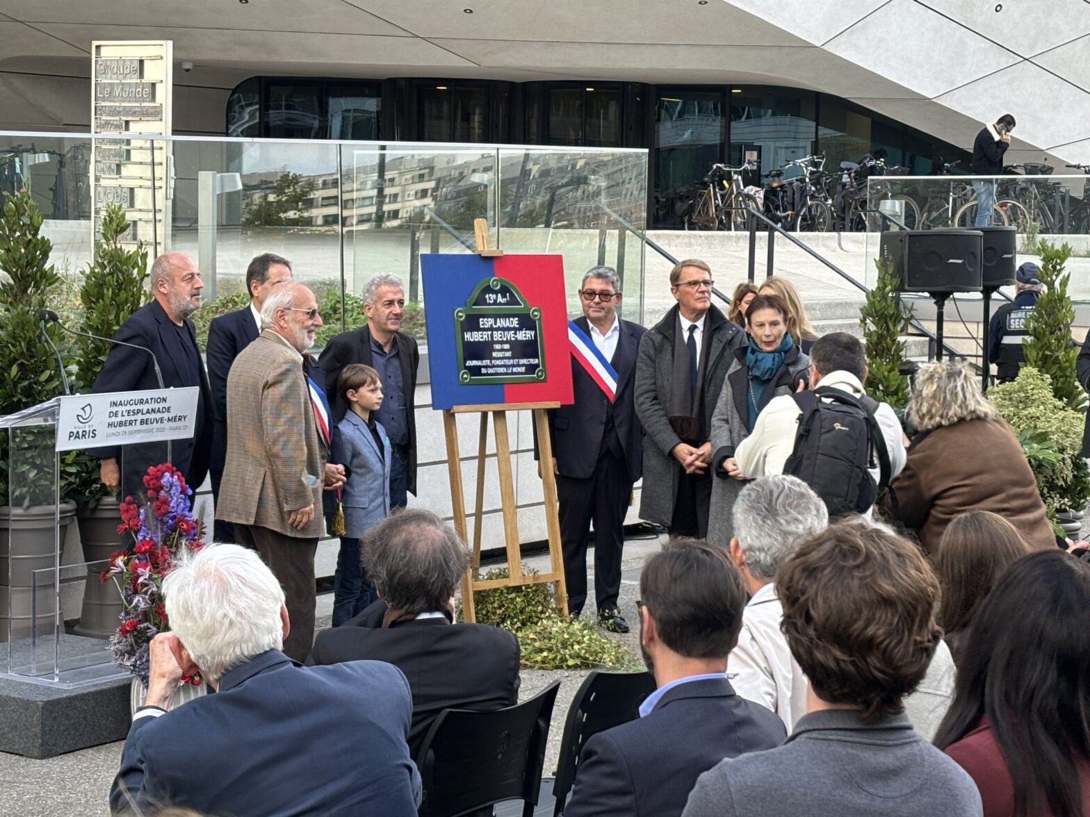Inauguration de l'esplanade Hubert Beuve-Méry